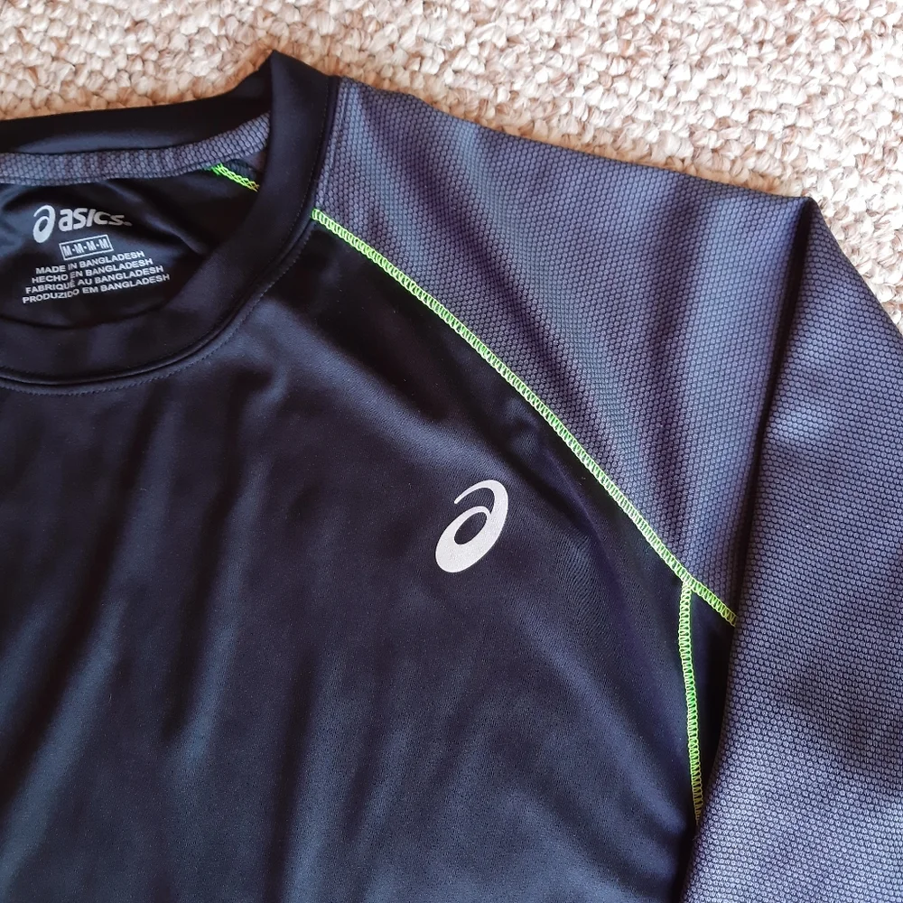 Mens Asics Compression Shirt size Medium